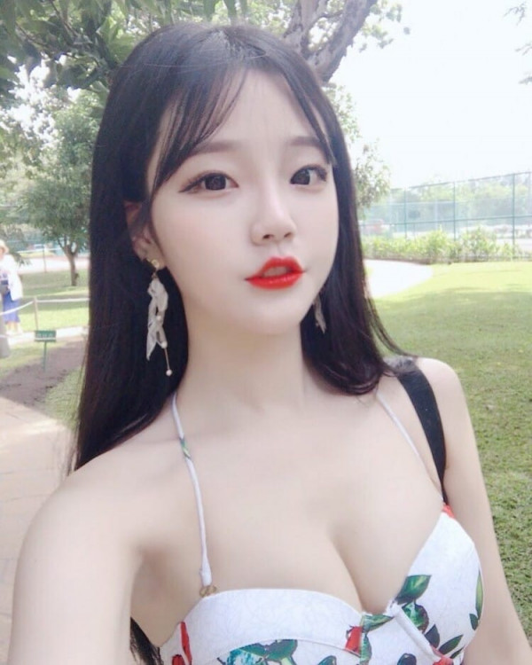 아찔한  여캠 박민정