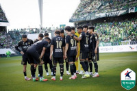 전북, 김천에 1-0 극장승…3만 관중 앞에서 무승 탈출