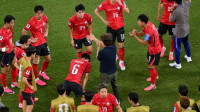 책상 3번이나 내리칠 정도로 답답하고 화났다…‘韓 축구 레전드’ 이영표, 냉철한 분석 “손흥민 후반 배치 의도, 경기 시작부터 끝날 때까지 전혀 안 보였어”