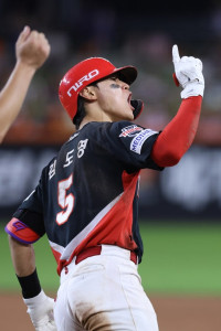 홈런왕 vs 타격왕, 8월의 주인공은? KBO리그 월간 MVP 8명 확정