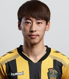 김충현